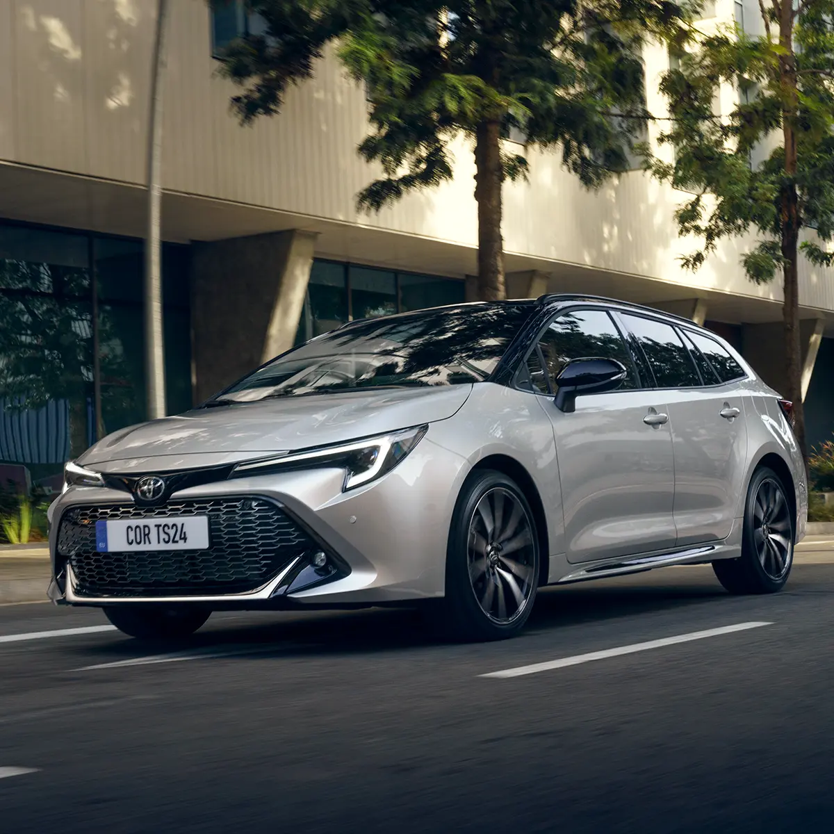 Toyota Corolla Touring Sports Hybride – EmeraudeGO
